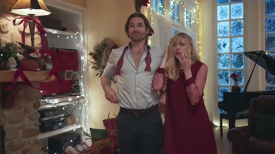-But the truth is...
-What are you doing? - Christmas in Pine Valley