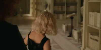 But then along comes Sophie. - The School for Good and Evil