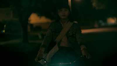 But then I tried it,
and I was like, - Paper Girls