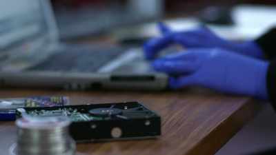 But then the cyber unit 
hands over an exchange - New York Homicide