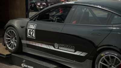 But then two
competitors showed up, - Pike's Peak: On The Edge