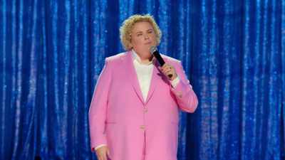 But there is one thing
that I wanted to do in this house. - Fortune Feimster: Crushing It