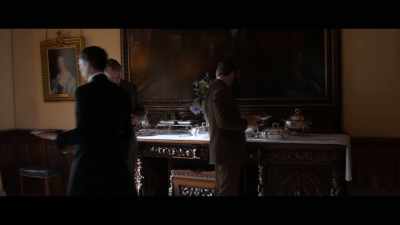 But there's a motor show
in Chicago - Downton Abbey