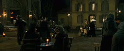 But these people are just swaying. - Wonder Woman