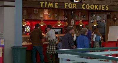 But they're engaged - Mallrats