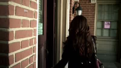 But this is band of horses. - Pretty Little Liars