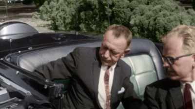 BUT THIS LINCOLN HAS $200,000
WORTH OF MODIFICATIONS-- - America in Color