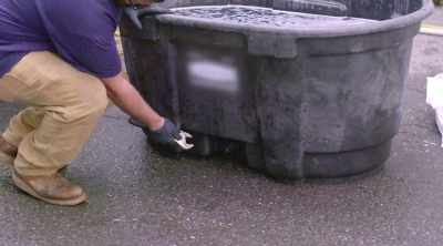 But this tub is exactly
what I need - Sewer Divers