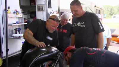But, uh, we had it running
a minute ago, - Street Outlaws No Prep Kings Team Attack