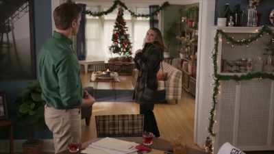 But, um, please, let me make up
for my second rude exit now - Rescuing Christmas