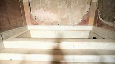 But what exactly this
heating system looked like, - Lost Treasures of Rome