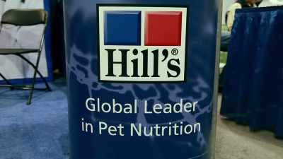 But when we revisited
the science diet booth, - Pet Fooled