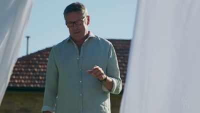But while this clothes line
was having its moment in the sun, - Aussie Inventions That Changed The World