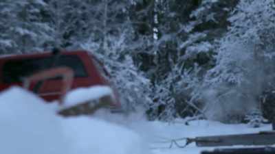 But with deep snow
on the horizon, - Life Below Zero: Next Generation