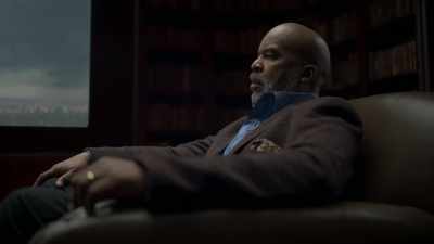 But with Mary upstairs,
I can stab him, - The Patient