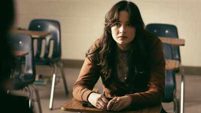 - But she wouldn't do that to me.
- I'm sorry, Julia. - My Fatal Social Following