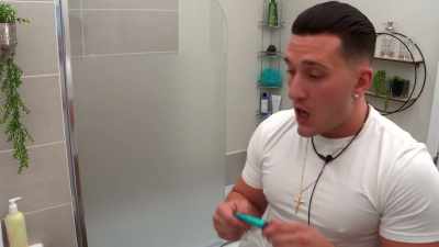 But after you do the lip exfoliator, - The Circle