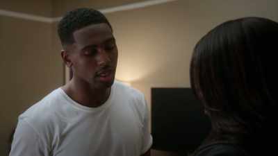 But if you walk out
this door, - Tyler Perry's The Oval