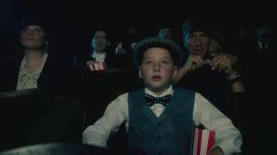 But young Earl,
he's not wrapped up - Six Degrees with Mike Rowe