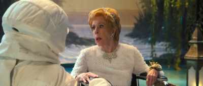 But you're going to have to choose
between her and me. - Palm Royale