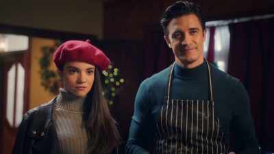 But you're our guest,
we couldn't possibly make you - A Taste of Christmas