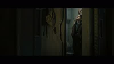 There's a synth hatch right ahead. - Alien: Romulus