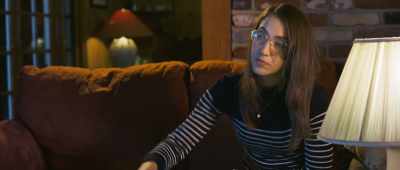 (button clicks)
(chatter from TV) - The Rideshare Killer