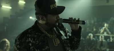 Buy your mum a sari
Take this coin, you beggar. - Gully Boy