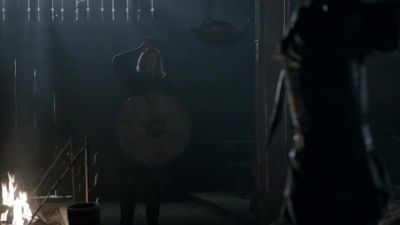 (Buzz of excited chatter) - Vikings