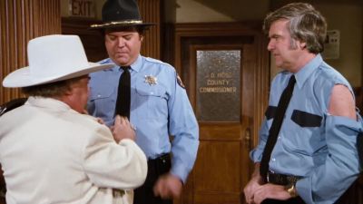 Buzzard on a buzz saw - The Dukes of Hazzard