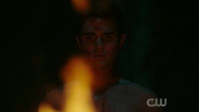 [BUZZING] - Riverdale