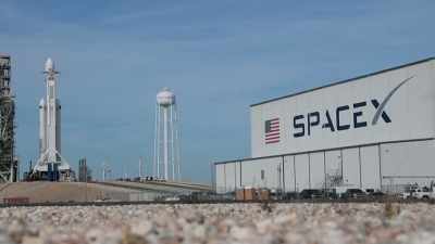 By this time, SpaceX had
failed its first three launches - Tech Billionaires: Elon Musk