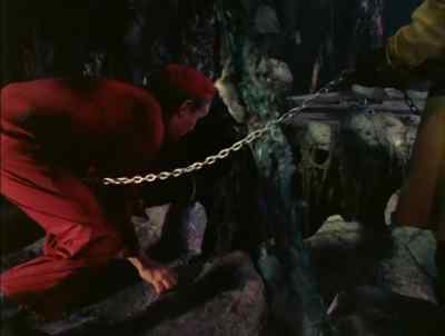 Bye, bye, Wist!
Hole! Hole! - Lexx