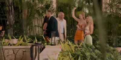 - Bye! Have fun.
- Nice to meet you. - The Mosquito Coast