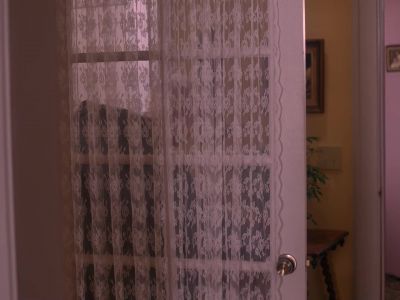 - Bye, hon.
SARAH: Bye, Leland. - Twin Peaks