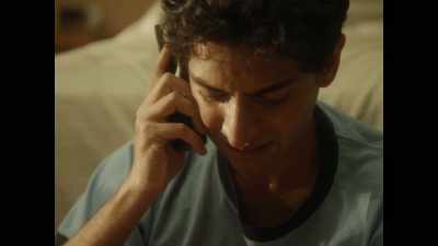 - Bye.
- Okay,  raja,
you eat, okay? - Room 104