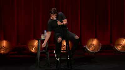Byl to vesmír o velikosti A4 - Theo Von: Regular People