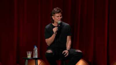 Byla na 700 procent Italka. - Theo Von: Regular People