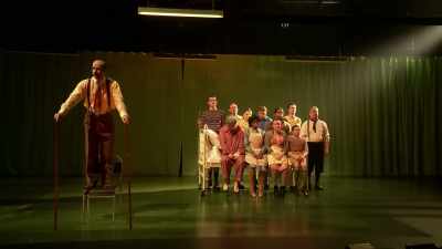 "C-C... C-C..." - National Theatre Live: Nye