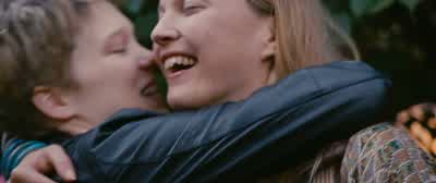 - Ça fait plaisir de te voir. - Blue Is the Warmest Color