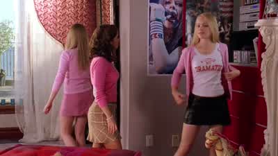 - ¿Cady, sabes quiénes cantan? - Mean Girls
