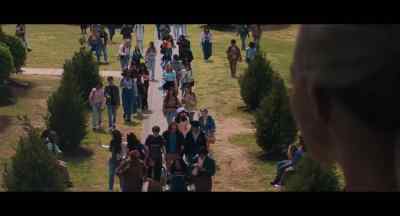 ♪ Cady, time to
Watch your back ♪ - Mean Girls