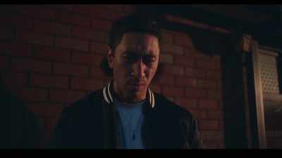 -(Cai laughs)
-(man screams) - Far North