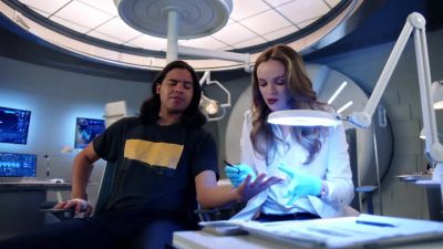 [Caitlin] Gotcha! - The Flash