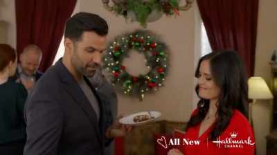 - Cake?
- Oh, thank you. - You, Me &amp; the Christmas Trees