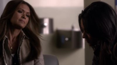 CALEB'S STILL
IN SURGERY. - Pretty Little Liars