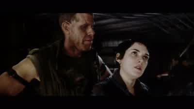 Call, l need you to patch into the ship, and open the hatch. - Alien: Resurrection