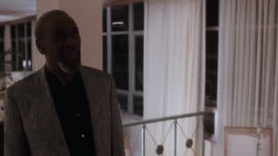 Call me when she's ready to go down. - The Bodyguard