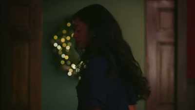 Call me if you
ever get a life. - A Christmas Exchange