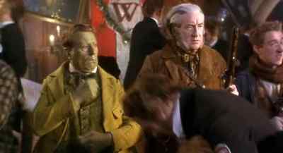 Call Mummy Weasel I'm going to get minced - The Wind in the Willows